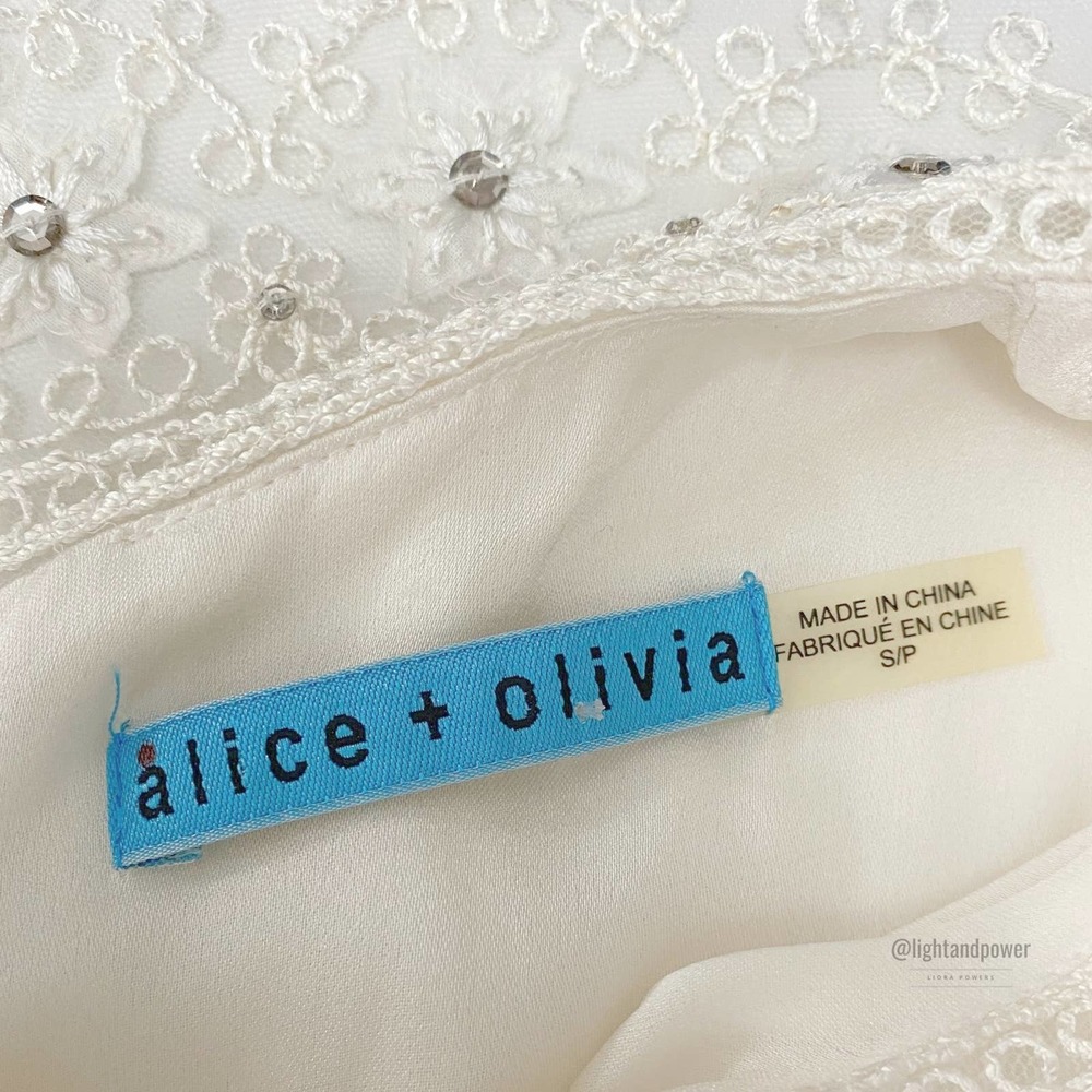 Alice & Olivia Stacey Bendet Lace & Silk Top NWT - Picture 9 of 12